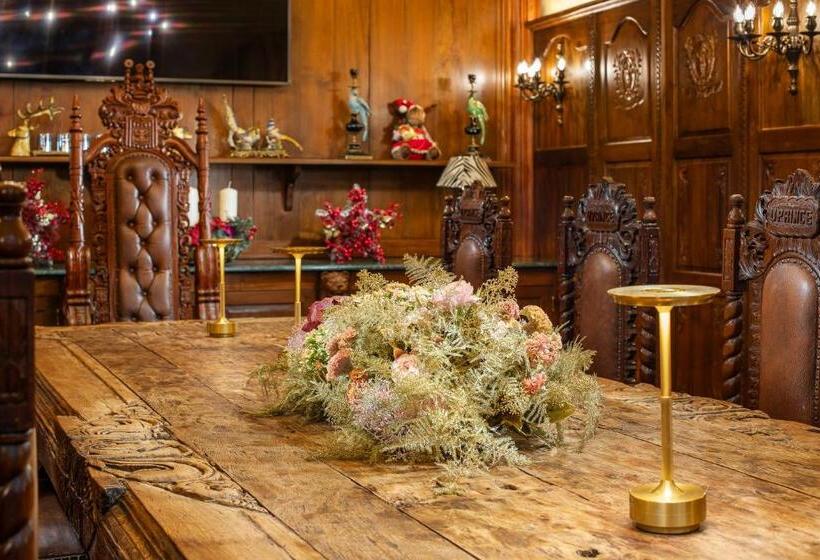 Iron Gate Hotel & Suites Prague By Bhg