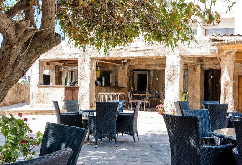 בית מלון כפרי King S