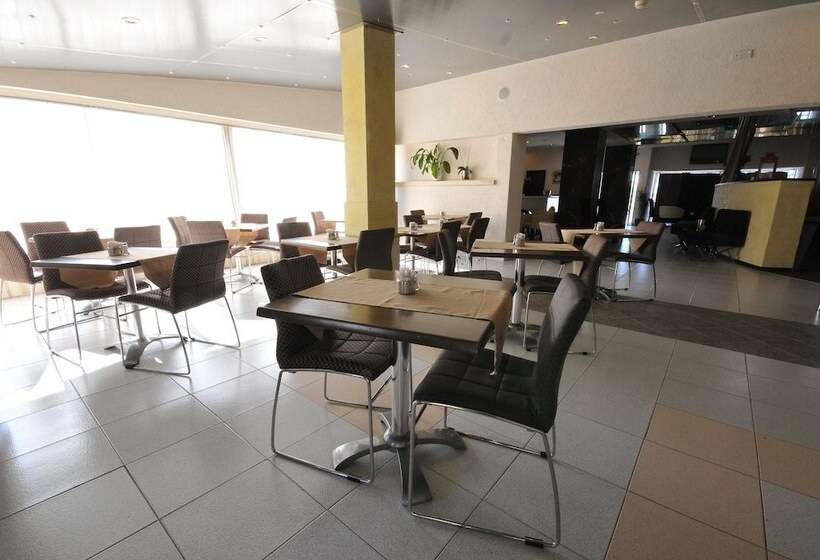 בית מלון כפרי King S