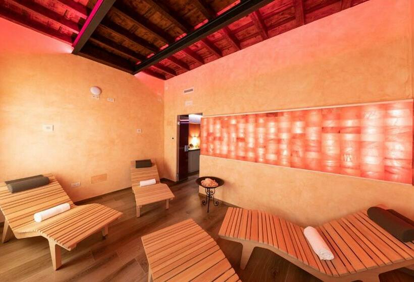 Отель Leon D'oro