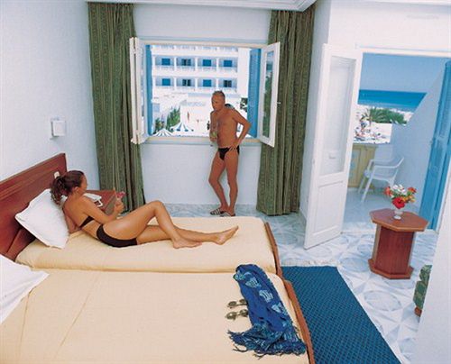 Отель Club Novostar Les Colombes