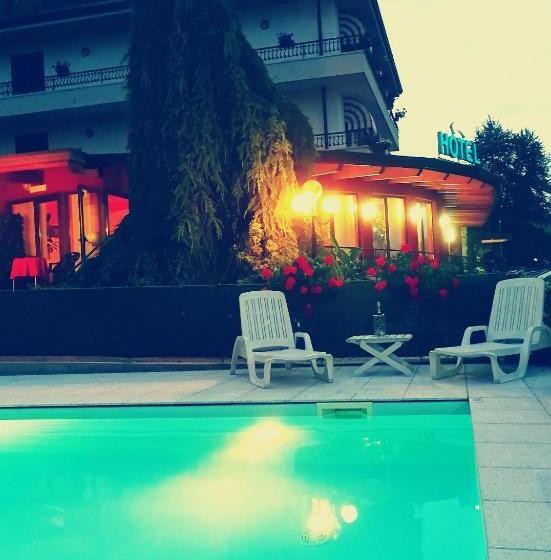 فندق Lo Scoiattolo