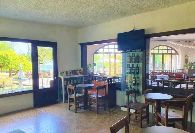 בית מלון כפרי Madonna Di Luciago