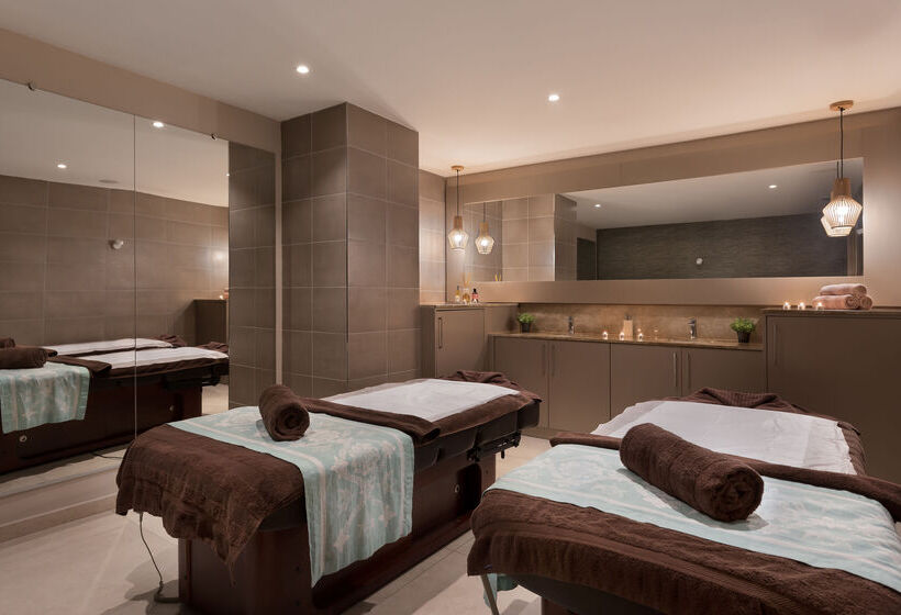 Maritim Antonine Hotel & Spa