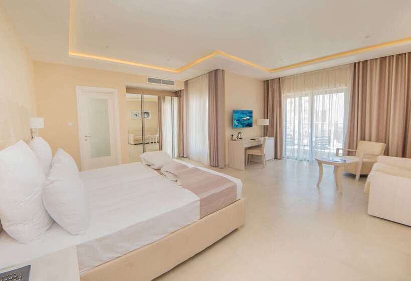 Maritim Antonine Hotel & Spa