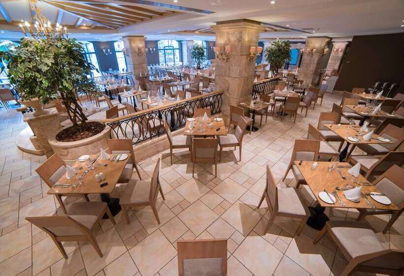 Maritim Antonine Hotel & Spa