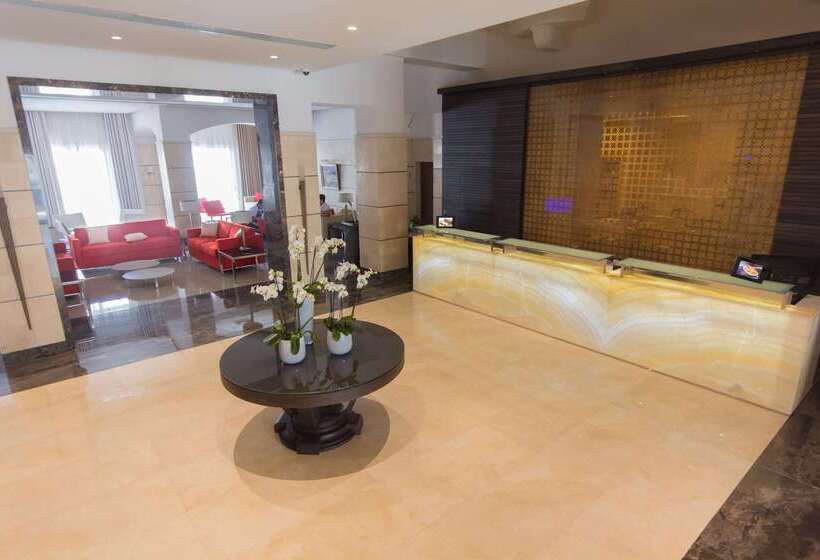 Maritim Antonine Hotel & Spa