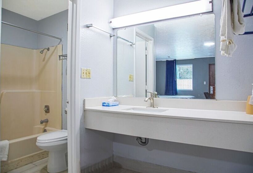 Отель Masters Inn Augusta Washington Rd, I 20