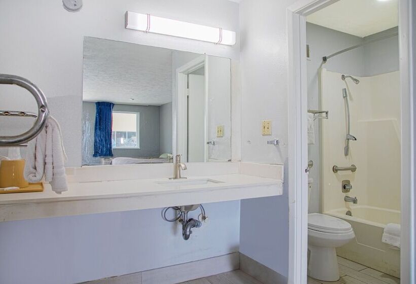 Отель Masters Inn Augusta Washington Rd, I 20