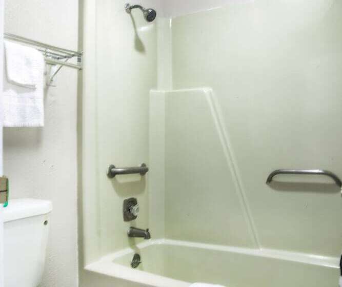 Отель Masters Inn Augusta Washington Rd, I 20