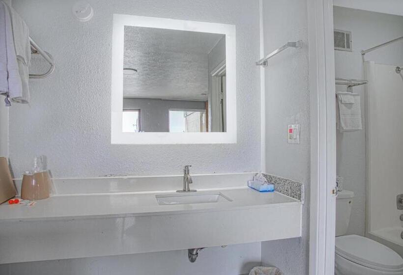 Отель Masters Inn Augusta Washington Rd, I 20