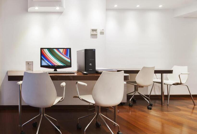 هتل Nature Oviedo