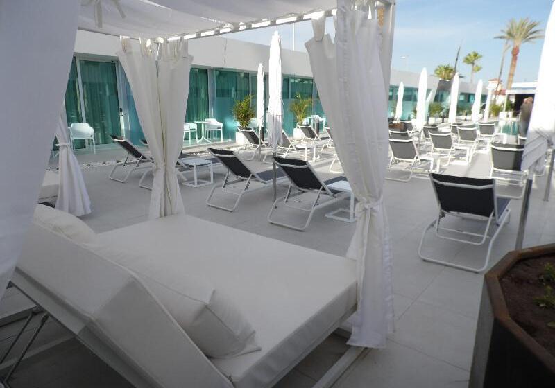 هتل Nayra - Adults Only