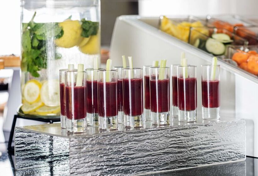 هتل NH Collection Madrid Paseo Del Prado