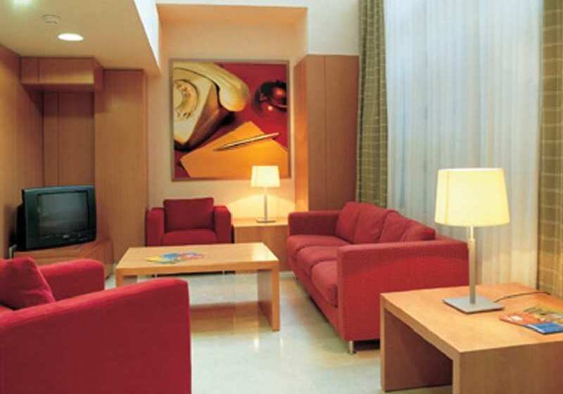 فندق NH Valencia Las Ciencias