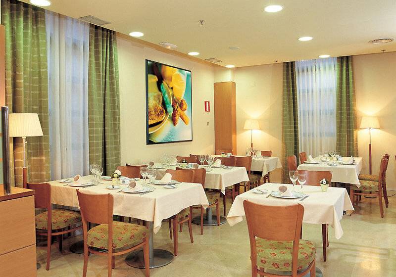 فندق NH Valencia Las Ciencias