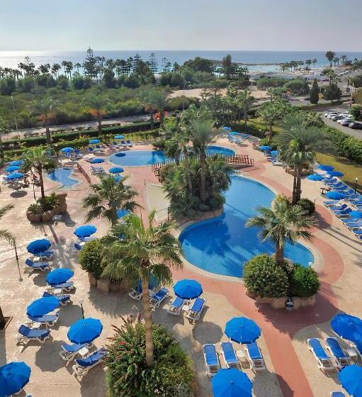 Nissiana Hotel & Bungalows