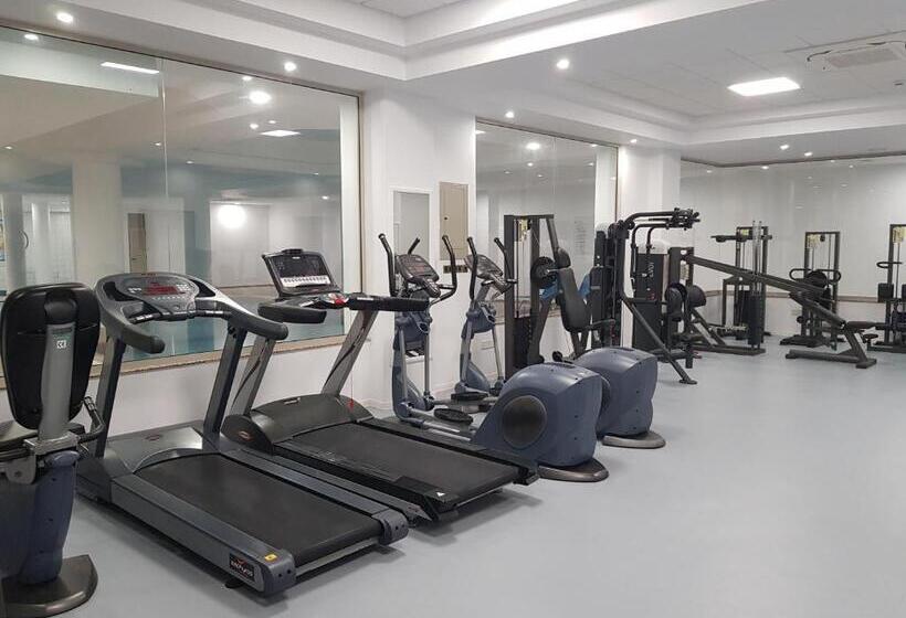 Nissiana Hotel & Bungalows