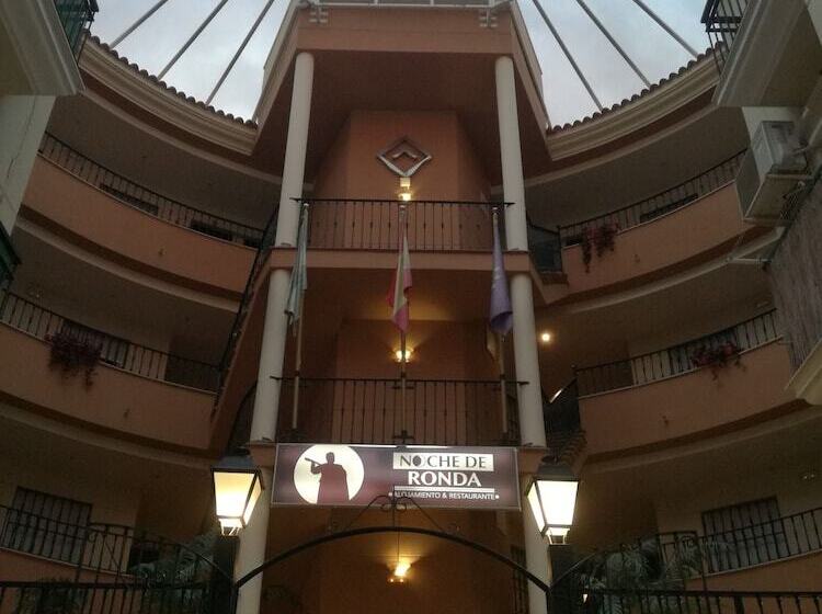 فندق Noche De Ronda