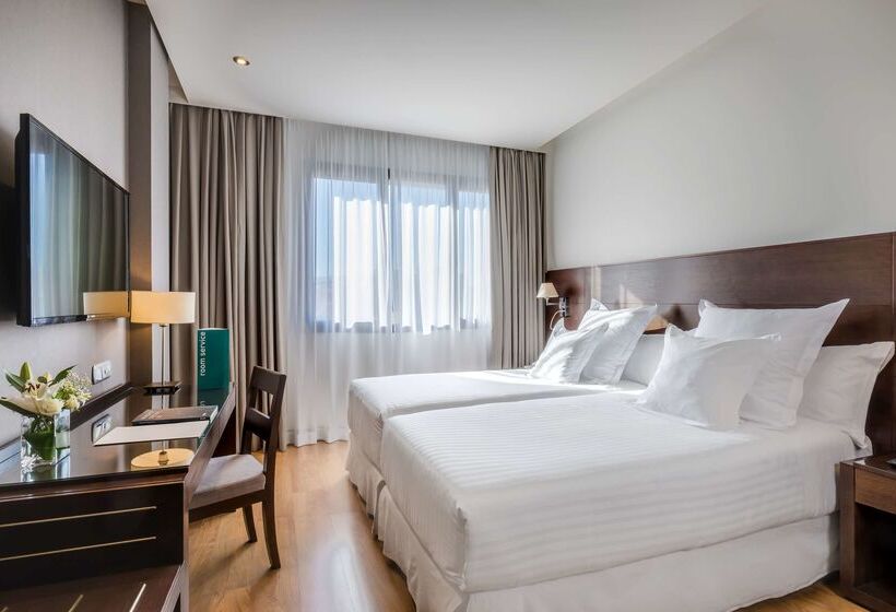 هتل Occidental Granada