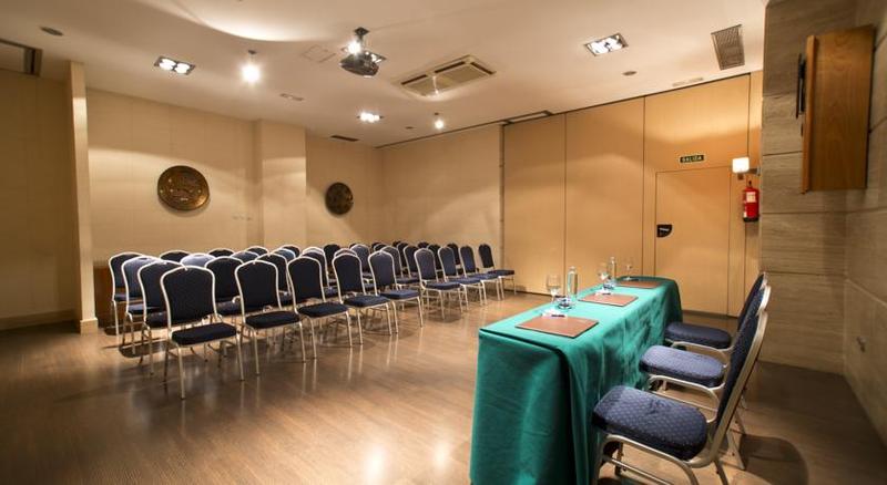 هتل Occidental Granada