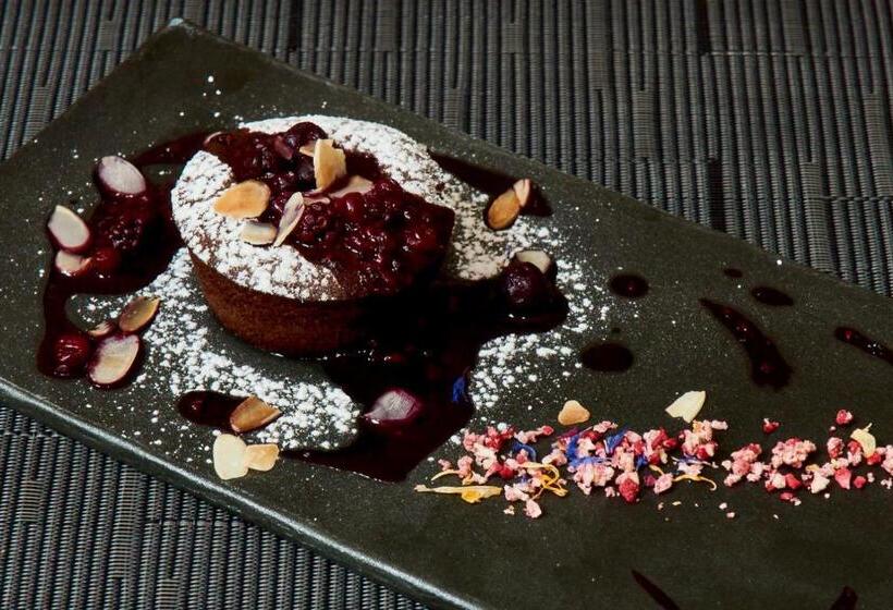 فندق Oleggio Malpensa