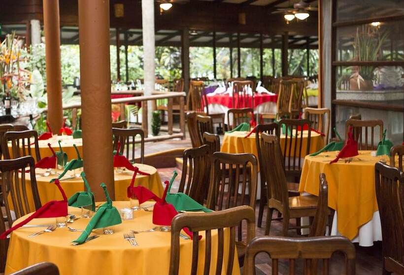 酒店 Pachira Lodge