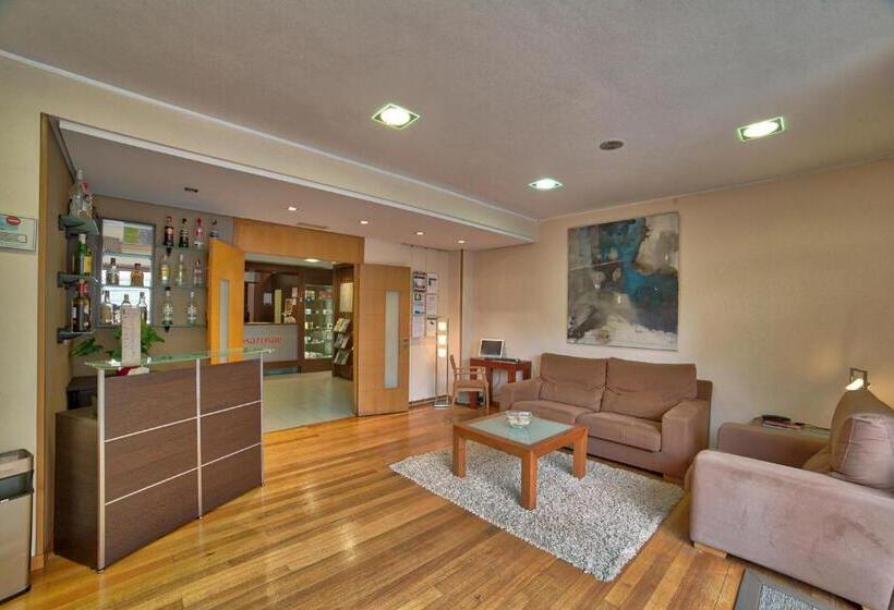 Отель Pr Rosa Rosae