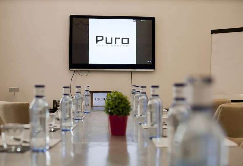 Puro Hotel Oasis Urbano