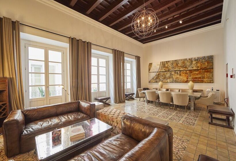 Puro Hotel Oasis Urbano