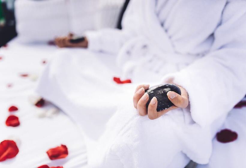 Puro Hotel Oasis Urbano