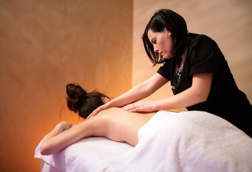 فندق Relais & Chateaux Villa Crespi