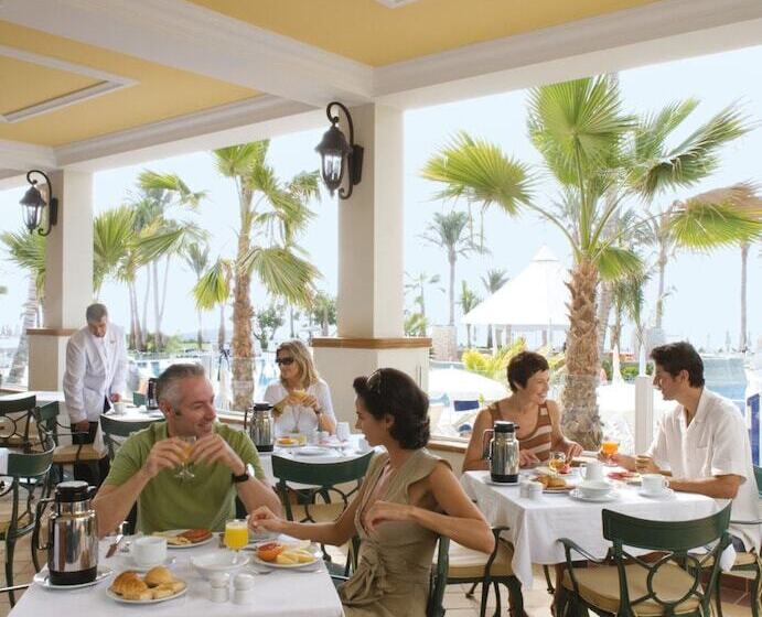 Hotel Riu Palace Tres Islas