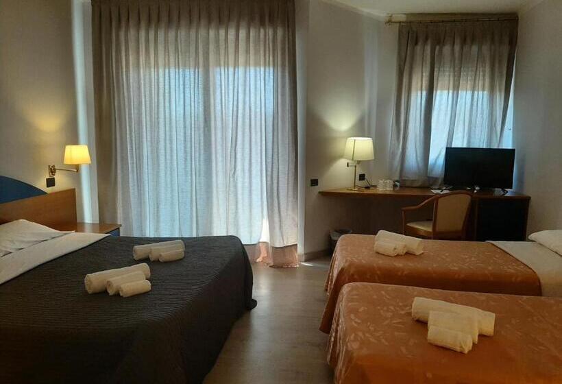 Отель Roero Park