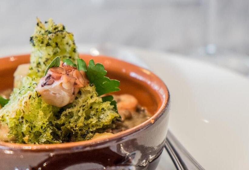 Отель Roero Park