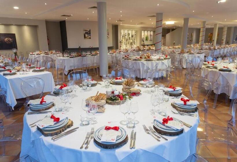 Отель Roero Park