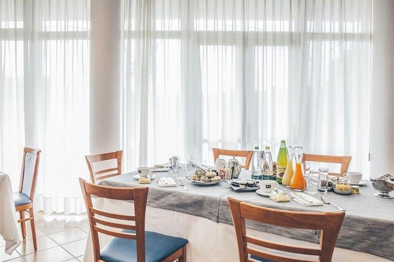 Отель Roero Park