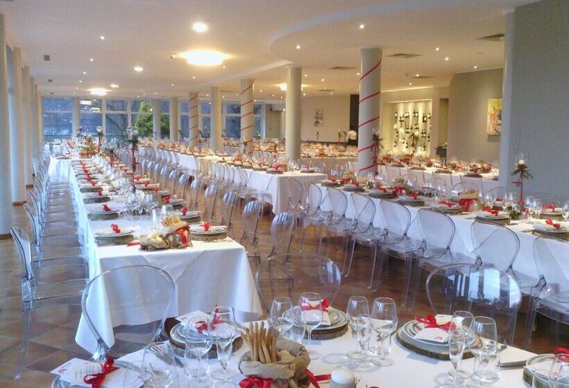 Отель Roero Park