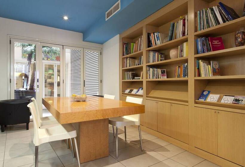 Отель Sagrada Familia