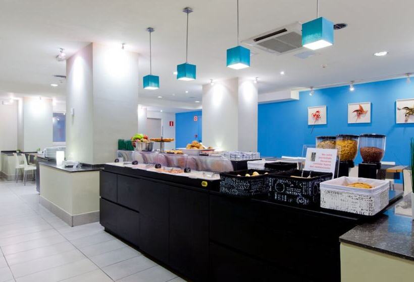 Отель Sagrada Familia