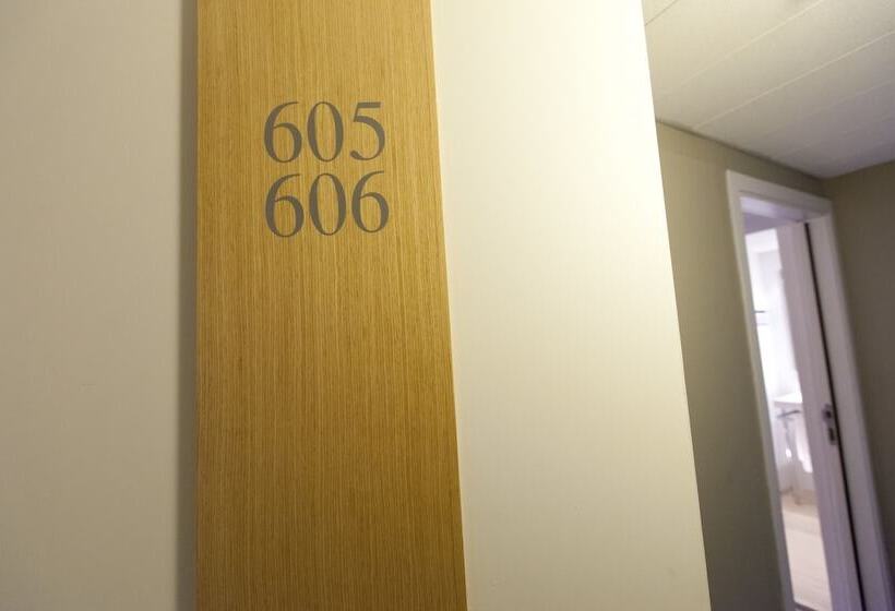 Отель Sagrada Familia