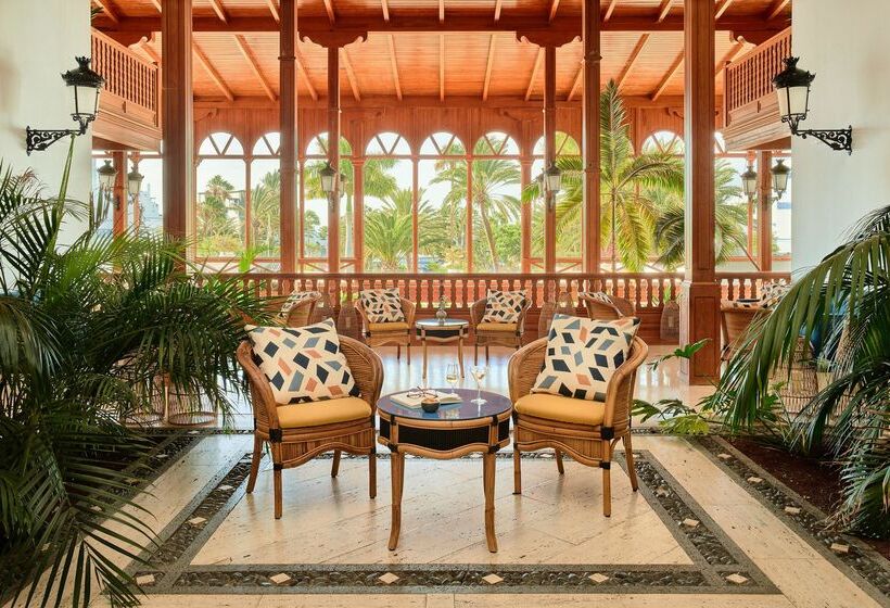 Отель Seaside Los Jameos