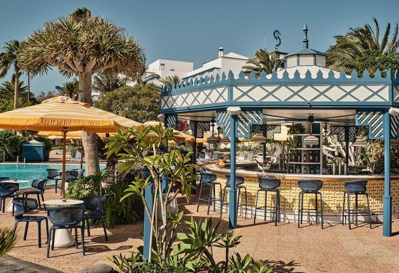 Отель Seaside Los Jameos