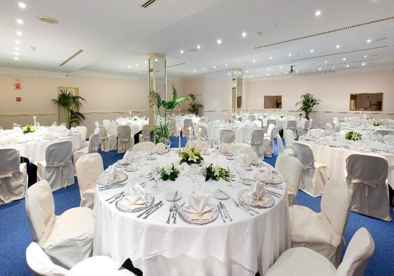 Отель Seaside Los Jameos