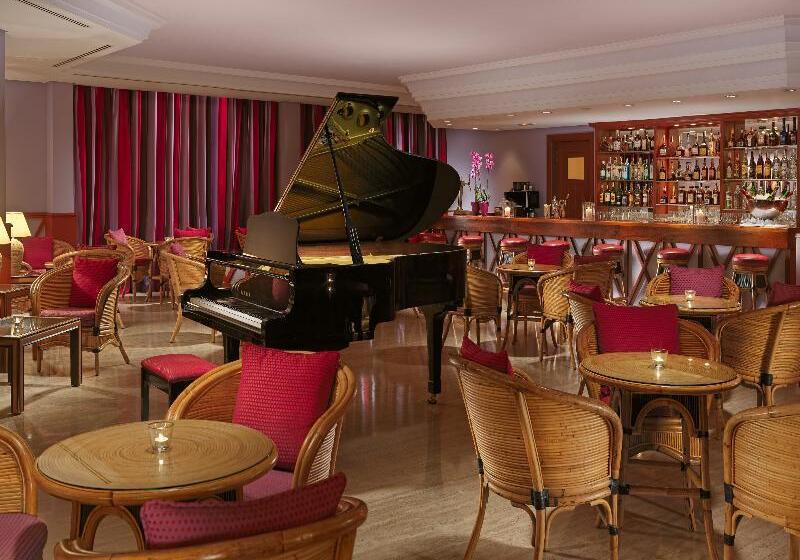 Отель Seaside Los Jameos