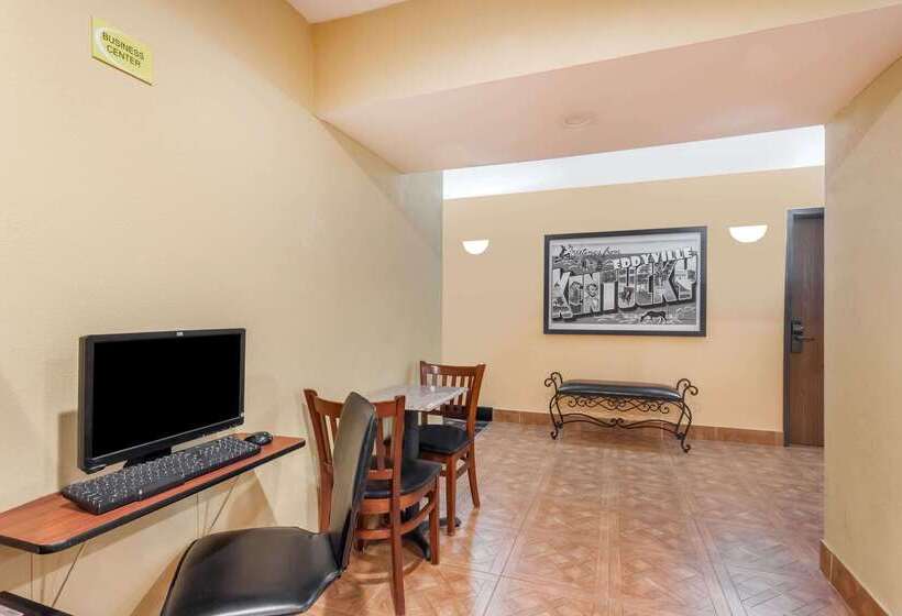 فندق Super 8 By Wyndham Eddyville/kuttawa