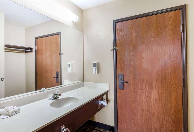 فندق Super 8 By Wyndham Eddyville/kuttawa