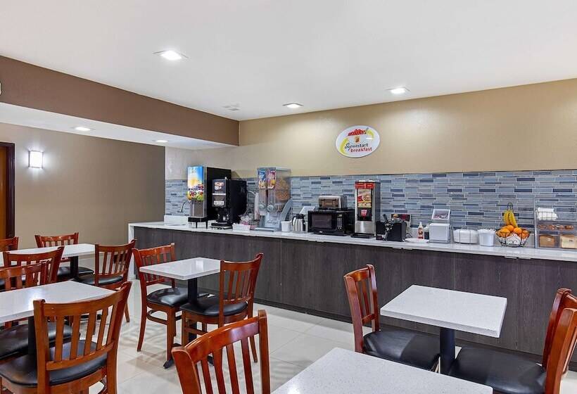 فندق Super 8 By Wyndham Eddyville/kuttawa