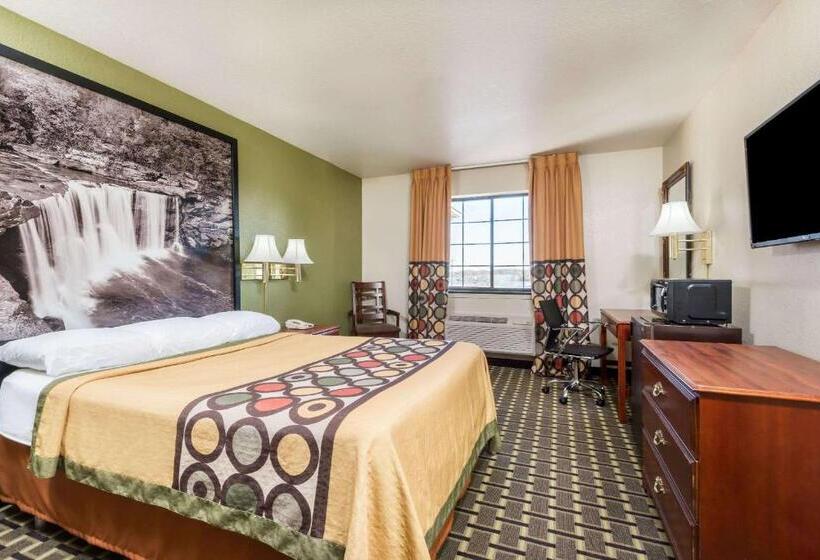 فندق Super 8 By Wyndham Madison In