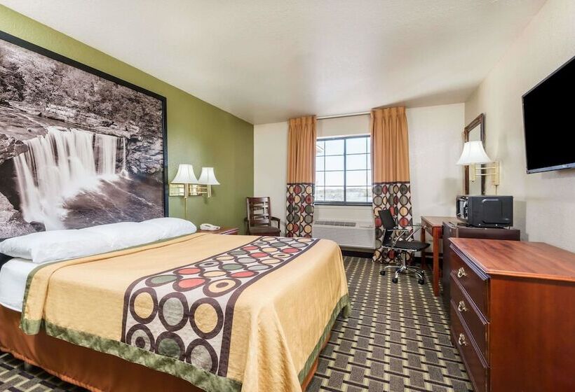 فندق Super 8 By Wyndham Madison In